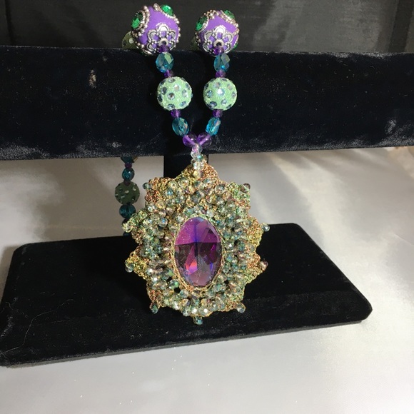 Vintage purple stone necklace by Paulette - Picture 2 of 6